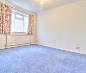 4 bedroom detached house to rent - Photo 4