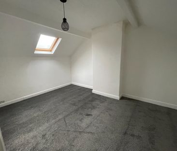 4 Bed End Terrace, Mitford Road, LS12 - Photo 2