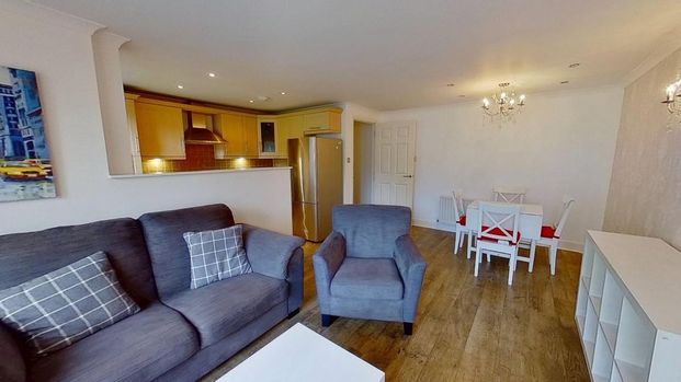 2 bedroom flat to rent - Photo 1