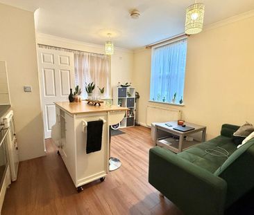 1 bedroom ground floor flat to rent - Photo 1