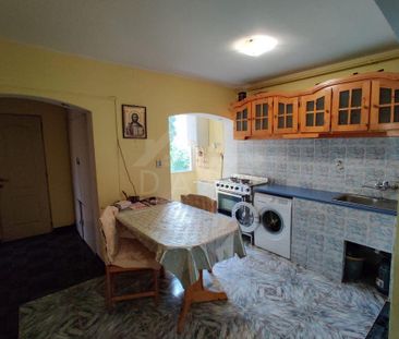 Închiriază Apartament 3 camere 1848 - Fotografie 5