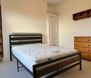 Room in a Shared Flat, Malvern Road, NW6 - Photo 3