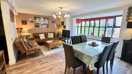 3 bedroom apartment to rent - Photo 5