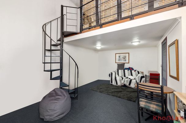 Furnished Loft at the Heart of the Educational District - Photo 1