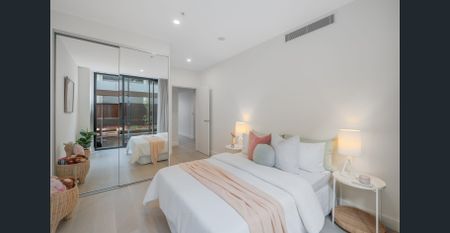 Luxury Ground Floor Apartment living across from Newcastle Beach - Photo 4