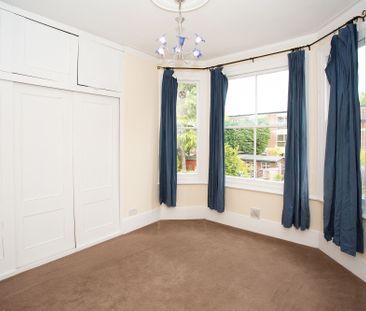 Available unfurnished from 18/05/2026 - Photo 1