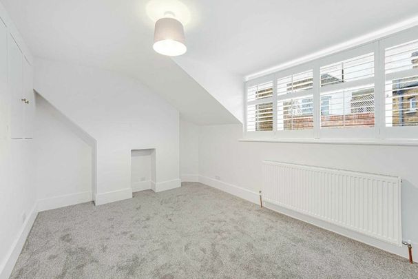 Broughton Street, Battersea, SW8 - Photo 1