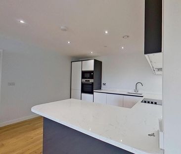 3 bedroom flat to rent - Photo 5