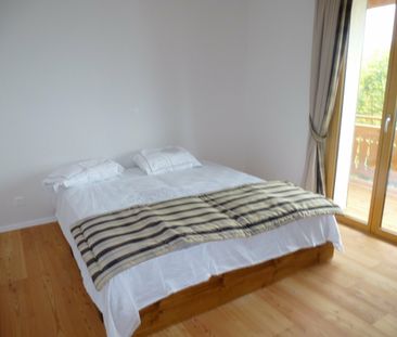 Appartement de 4.5 pièces meublé situé à 250 mètres des télécabines. - Photo 5