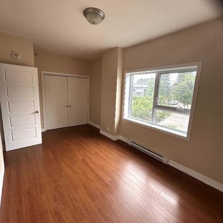 Superbe condo moderne à louer au coeur de Laval - Photo 4