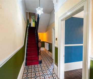 4 bedroom semi-detached house to rent - Photo 2