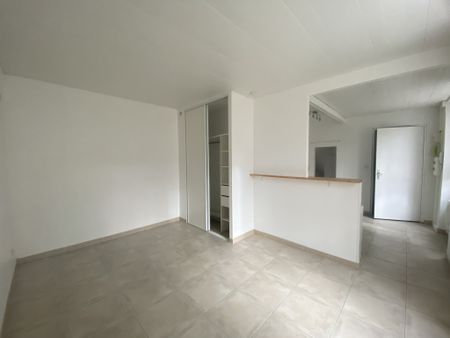 Location Appartement 1 pièce 25m² PALAISEAU 91120 - Photo 2