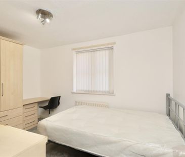 2 bedroom Student Flat to rent in Wallace Street, Newcastle Upon Tyne - Photo 6