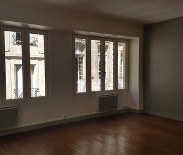 Location Appartement 2 pièces 53m² BORDEAUX 33000 - Photo 6
