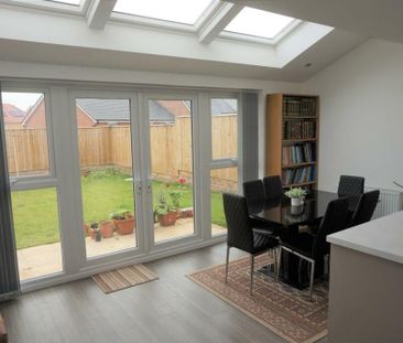 Room in a Shared House, Hidden Lock, B66 - Photo 3