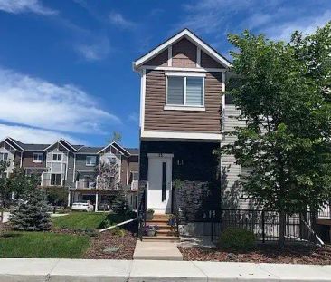 New Beautiful 2 bedroom 2.5 bath Townhome — 2 Bedrooms Townhouse - Photo 1