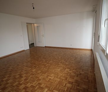 SUPERBE LOGEMENT LUMINEUX ET SPACIEUX TRES BIEN SITUE ! - Foto 2