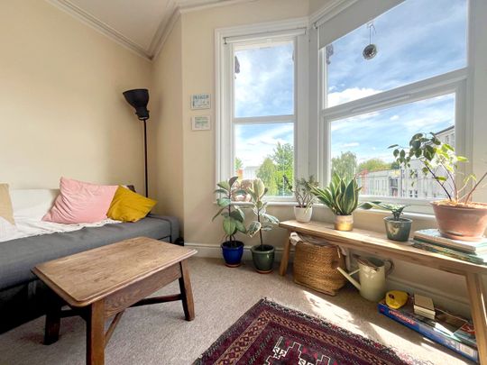 2 Bed Flat, Montpelier, BS2 - Photo 1