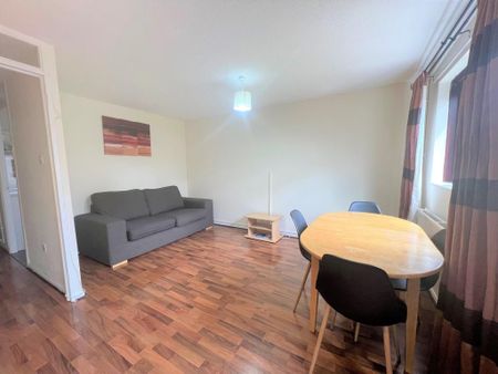 2 bedroom terraced house to rent - Photo 2