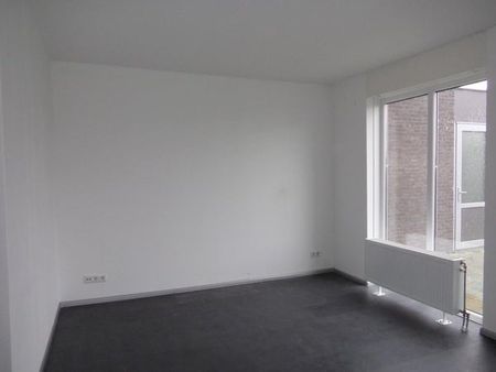 Te huur: Huis Schout van Heeckerenring in Heerlen - Photo 3