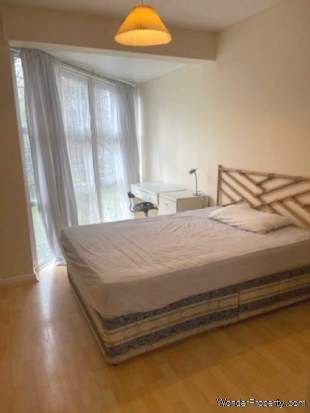 2 bedroom property to rent in London - Photo 5