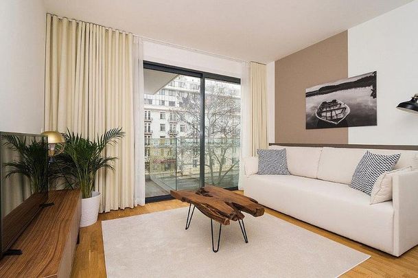 1 Bedroom Apartment in República 63, Avenidas Novas, Lisboa - Photo 1