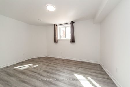 Detached Home For Lease | E8139652 - Photo 5