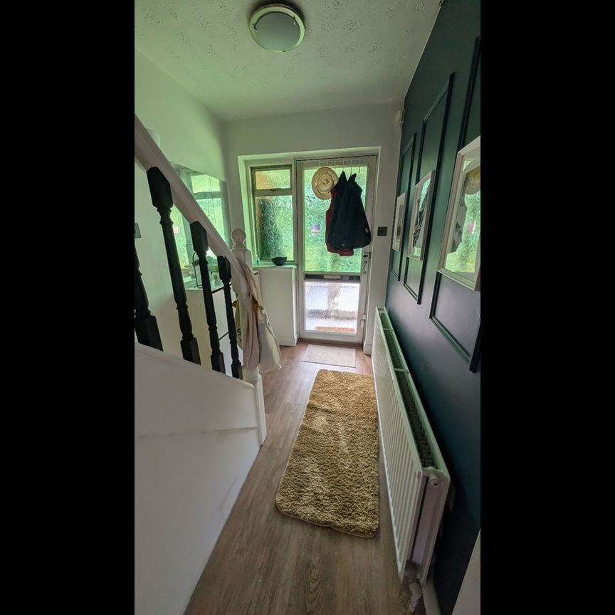 Room in a Shared House, London, CR4 - Photo 1