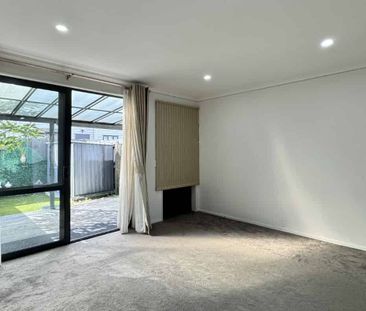 Papakura, 3 bedrooms - Photo 3
