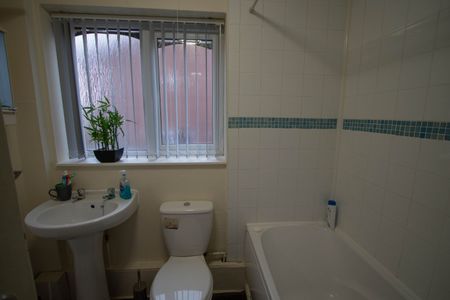 50 Park Road, NG7 1JG, NOTTINGHAM - Photo 3