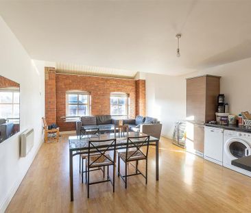 4 bedroom maisonette to rent - Photo 2