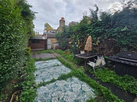 4 bedroom house to rent - Photo 4