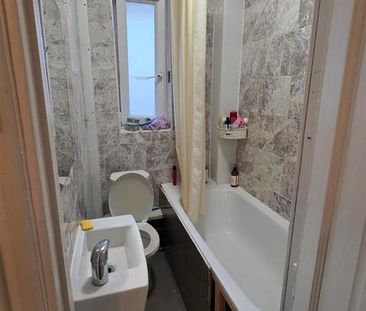 4 bedroom house to rent - Photo 5