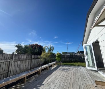 3 Bedroom Plus in Papamoa - Photo 2