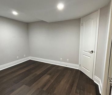 For Lease - 187 Redstone Road, Richmond Hill, Ontario - Photo 1