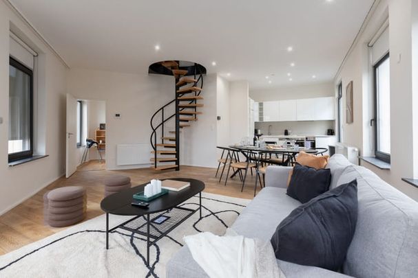 Appartement te huur - Photo 1