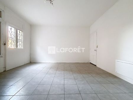 House - Photo 2