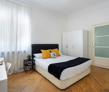 Calle de O'Donnell, Madrid, Community of Madrid 28009 - Photo 1