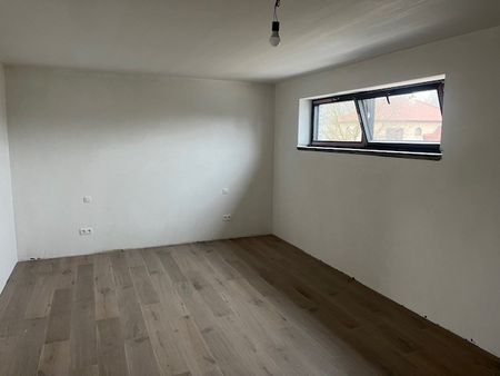 Prachtige energiezuinige nieuwbouwwoning met 3 slk op +/- 9a88ca grond in Genk - Photo 3