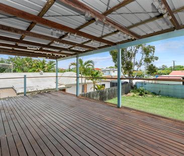 70 Meymot Street, Banyo, Qld 4014 - Photo 3