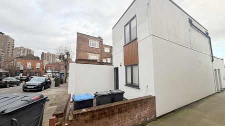 Studio to rent - Photo 2