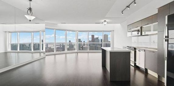 2 Bedroom, 3 Bathroom - Aura Condos - Photo 2