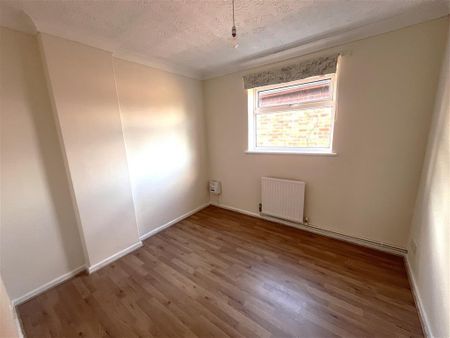 Kirkgate Street, Wisbech - Photo 2