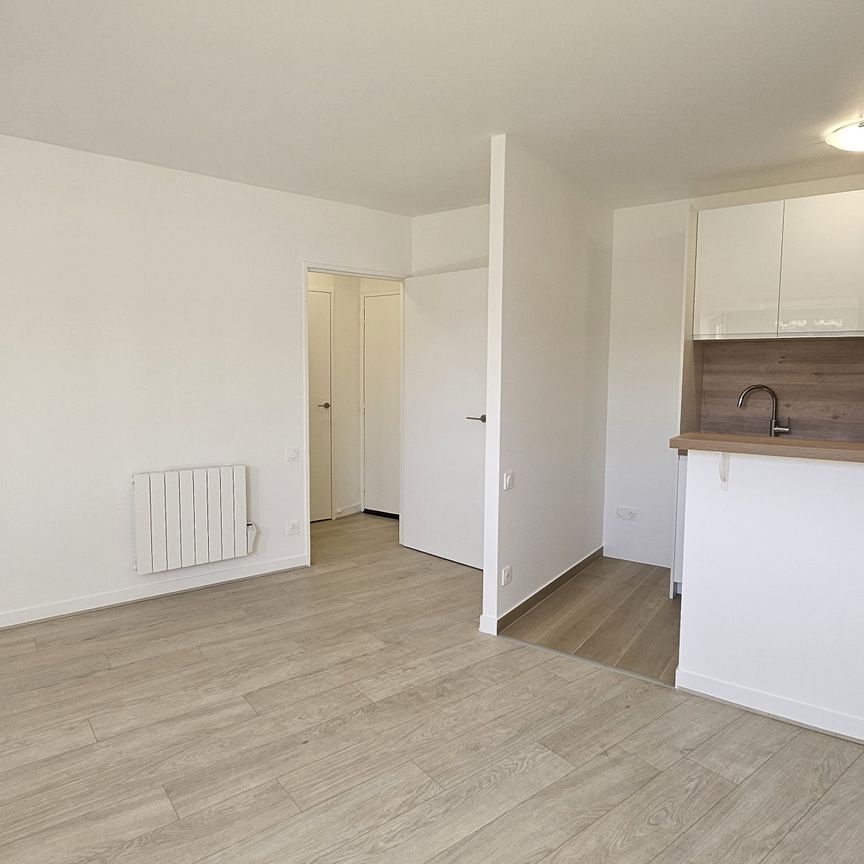 Location Appartement 2 pièces 39m² FONTAINEBLEAU 77300 - Photo 1