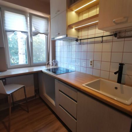 De închiriat: Apartament modern cu 1 cameră, în zona 7 Noiembrie - Fotografie 3
