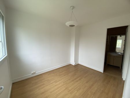 Location Appartement 2 pièces 36m² BURES SUR YVETTE 91440 - Photo 2