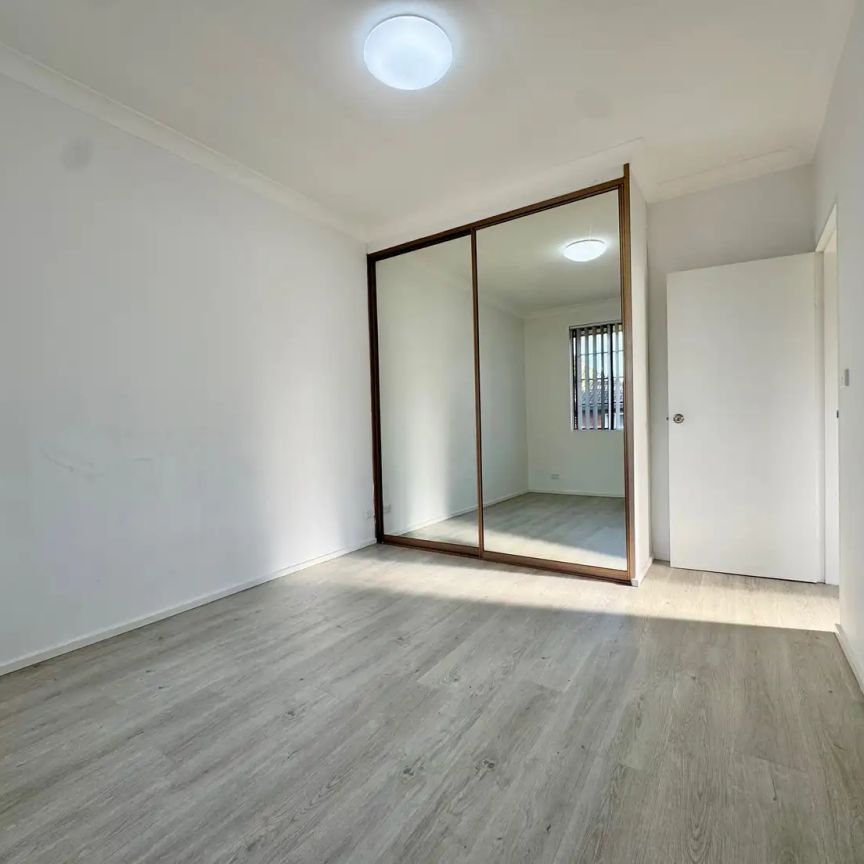 3/30 Woids Avenue, Hurstville NSW 2220 - Photo 1