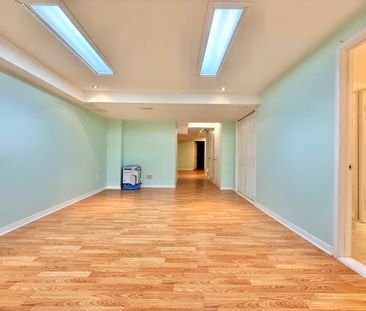 For Lease - 20 Sanderson Road, Markham, Ontario - Photo 2