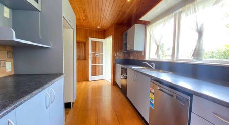 13 The Rosebowl - Great Location - Photo 4