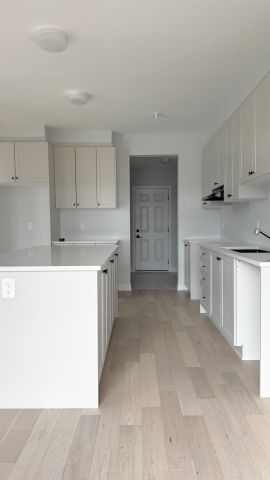 For Lease - 122 Tonic Crescent, Kanata, Ontario - Photo 3